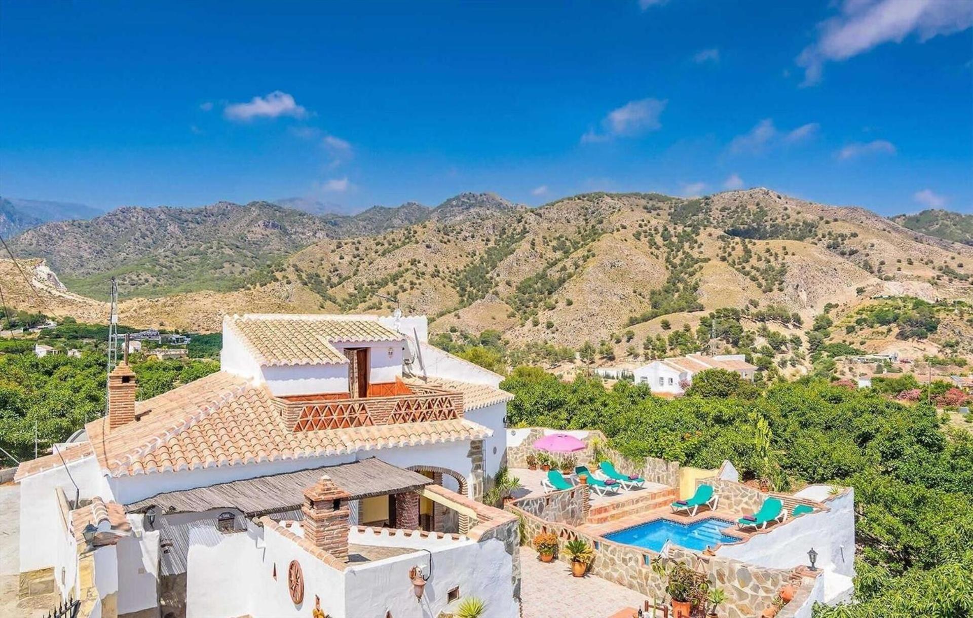 Mit Privatpool Fuer 6 Personen Ca 140 Qm In Nerja, Andalusien Costa Del Sol Holiday home Nerja