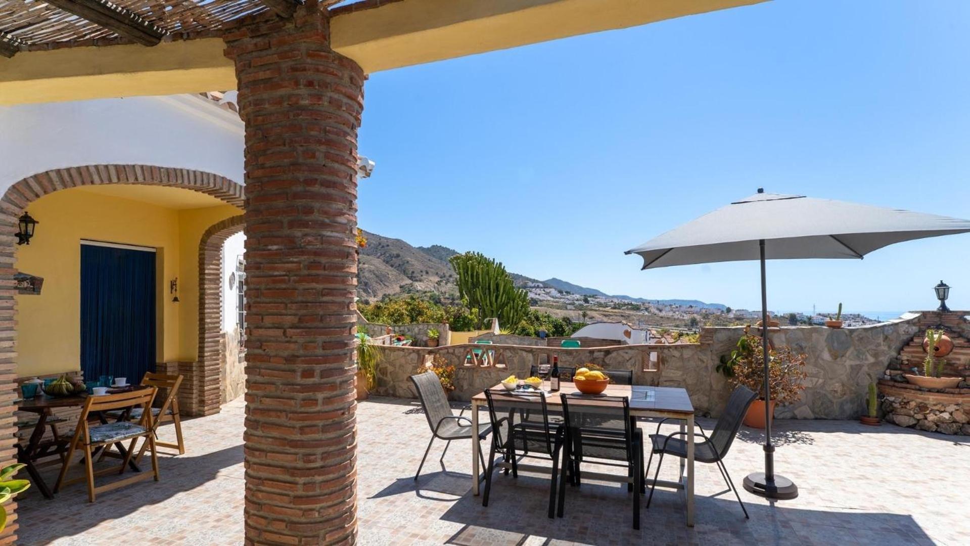 Holiday home Mit Privatpool Fuer 6 Personen Ca 140 Qm In Nerja, Andalusien Costa Del Sol *