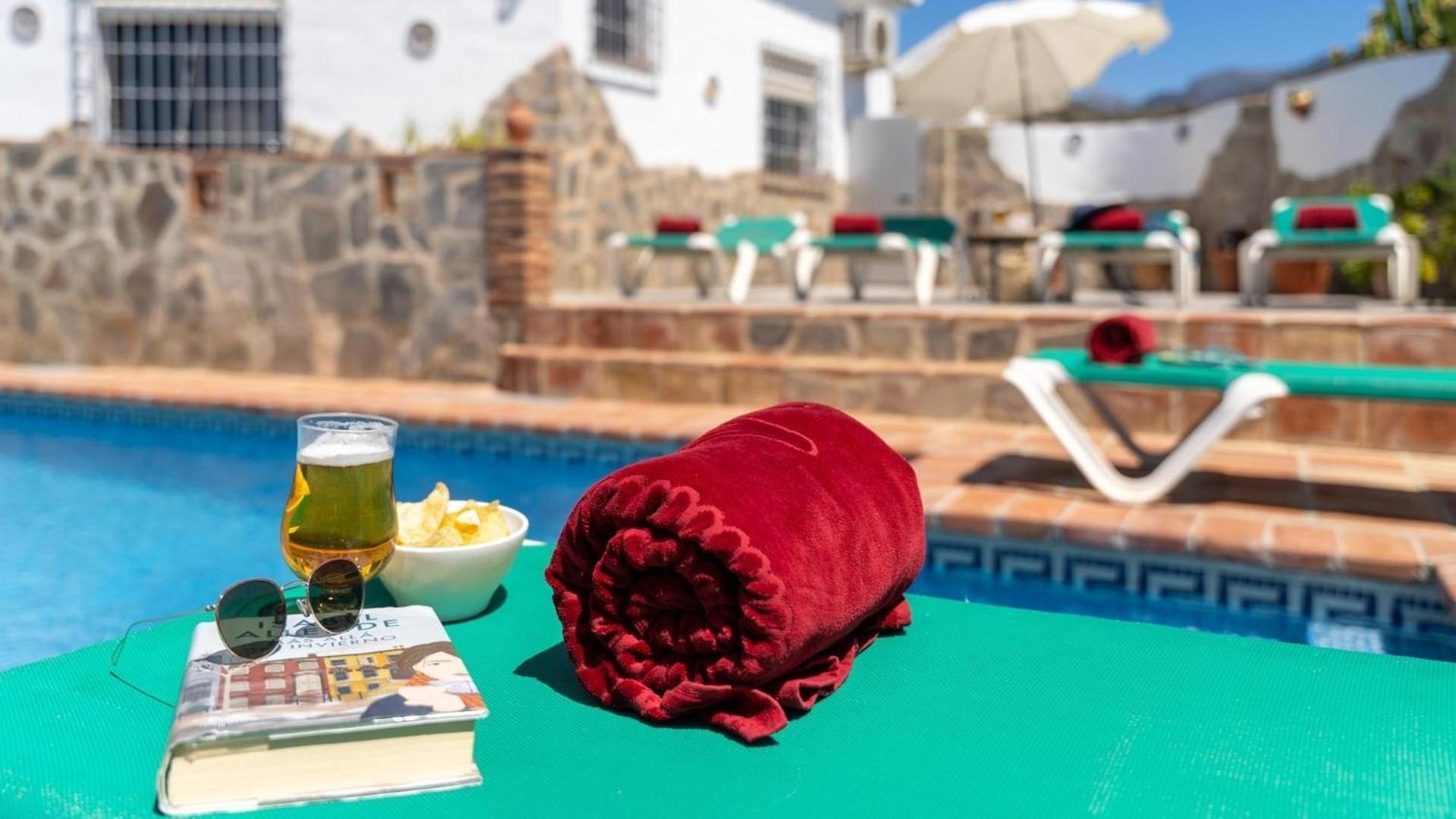 Holiday home Mit Privatpool Fuer 6 Personen Ca 140 Qm In Nerja, Andalusien Costa Del Sol *