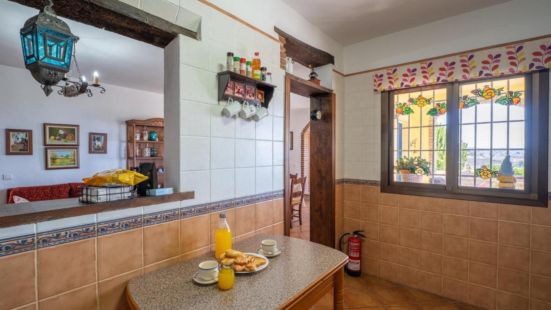 Mit Privatpool Fuer 6 Personen Ca 140 Qm In Nerja, Andalusien Costa Del Sol Nerja