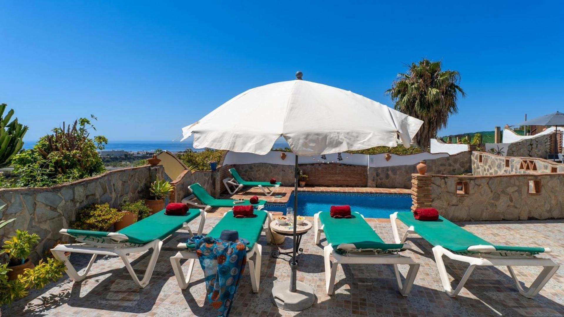 Mit Privatpool Fuer 6 Personen Ca 140 Qm In Nerja, Andalusien Costa Del Sol Holiday home *