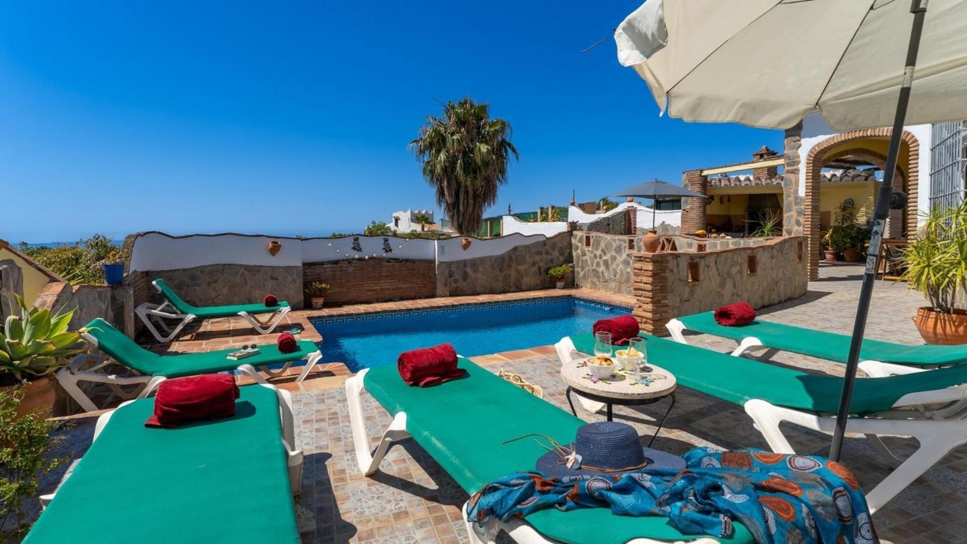 Mit Privatpool Fuer 6 Personen Ca 140 Qm In Nerja, Andalusien Costa Del Sol *